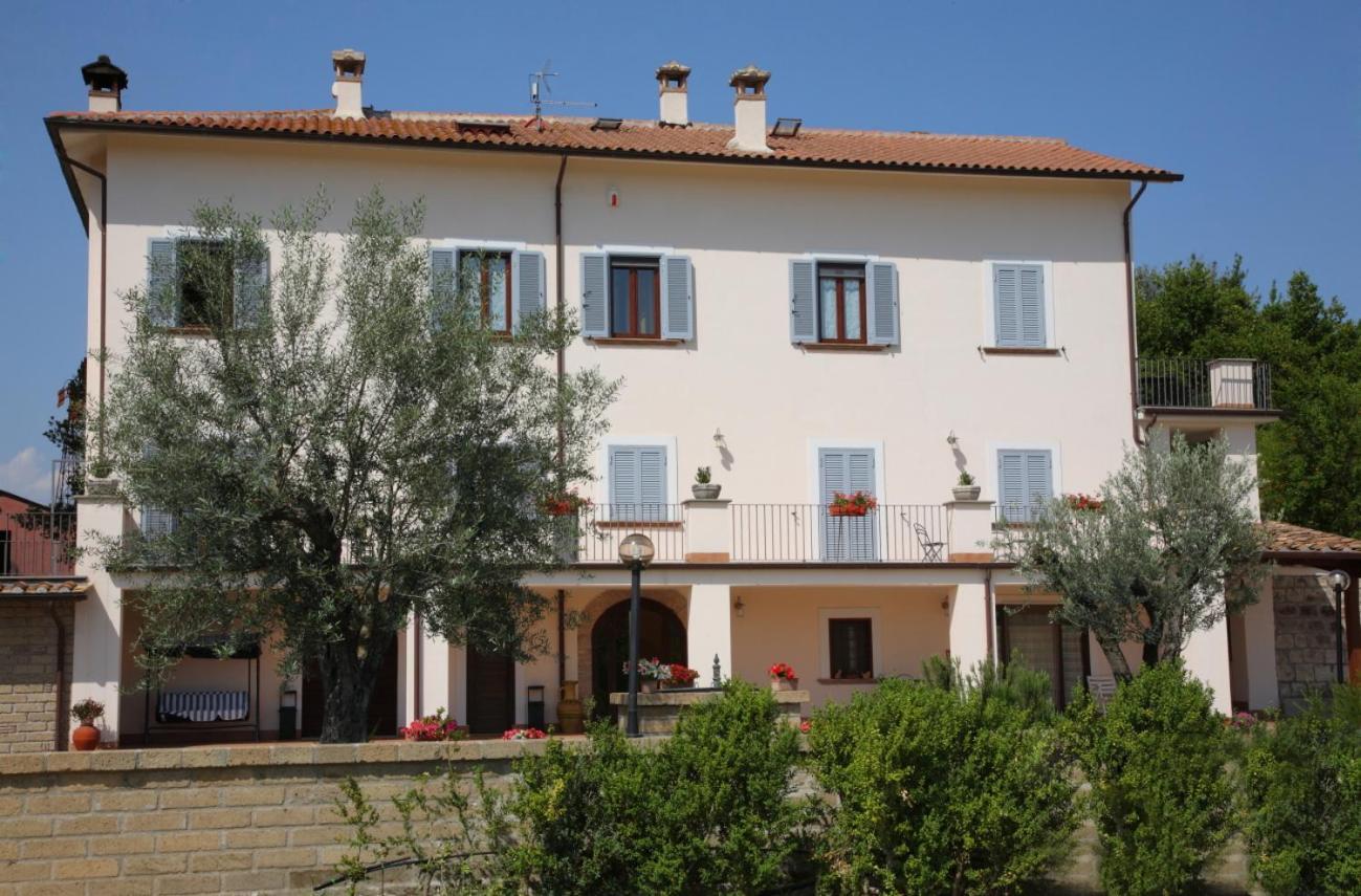 Agriturismo Casale Zuccari カプラローラ エクステリア 写真