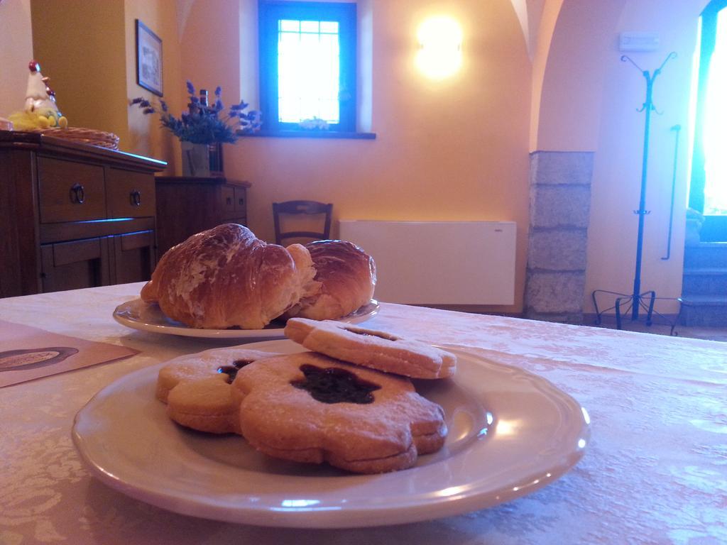 Agriturismo Casale Zuccari カプラローラ エクステリア 写真