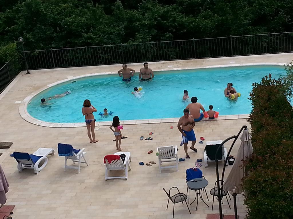 Agriturismo Casale Zuccari カプラローラ エクステリア 写真